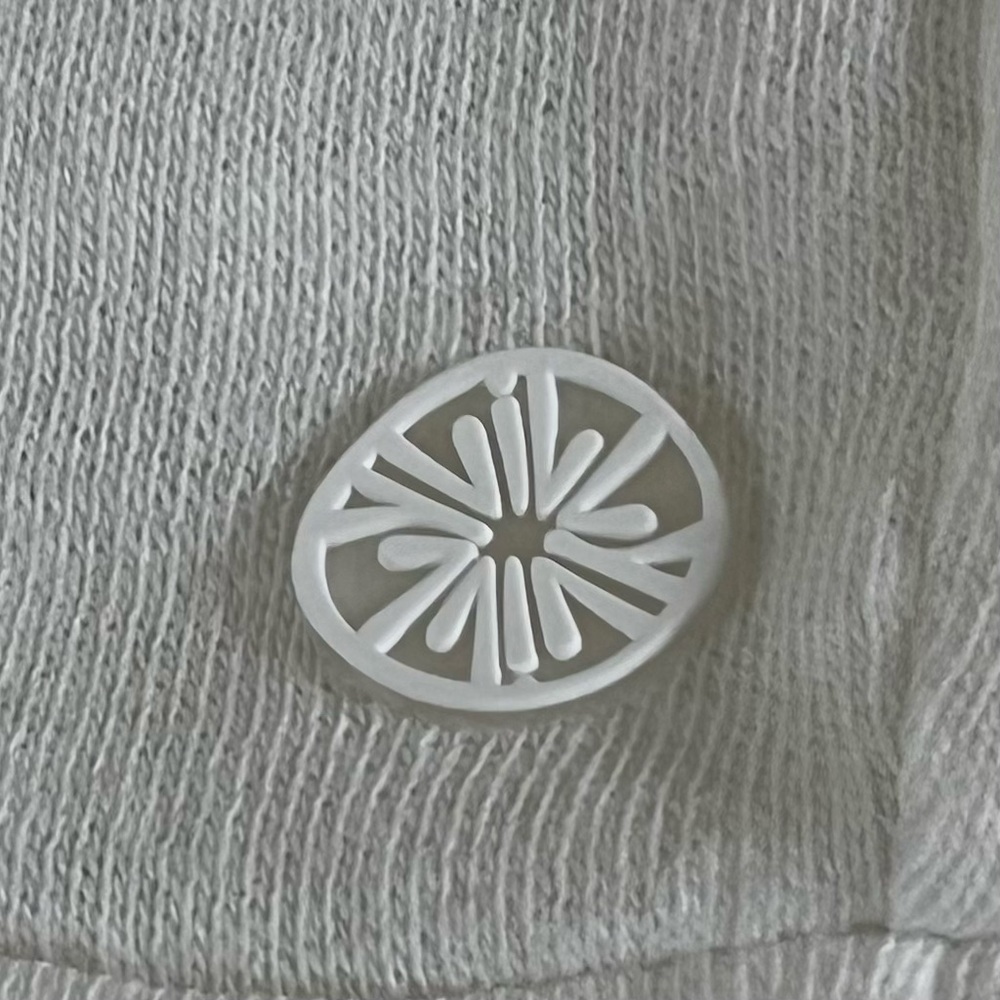 Lilly Pulitzer Resort White Ashlee Pullover- NWOT. - Picture 7 of 10